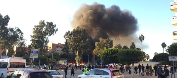 Adana'da Valilik önünde patlama Adana'da Valilik önünde patlama - Sputnik Türkiye