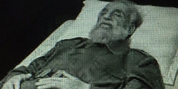 Castro'nun Küba devlet televizyonu tarafından yayınlanan son görüntüsü - Sputnik Türkiye