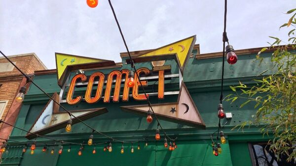 ABD'de komplo teorisinde adı geçen pizza dükkanı Comet Ping Pong - Sputnik Türkiye