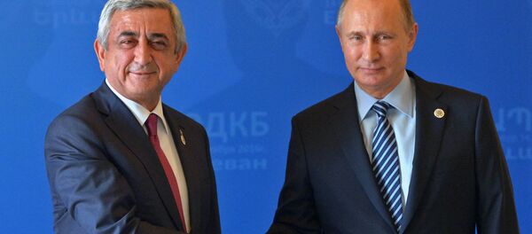 Ermenistan Devlet Başkanı Serj Sarkisyan ve Rusya Devlet Başkanı Vladimir Putin Ermenistan Devlet Başkanı Serj Sarkisyan ve Rusya Devlet Başkanı Vladimir Putin - Sputnik Türkiye