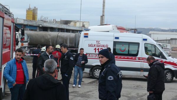 Büyükçekmece'de akaryakıt tankerinin tamiri sırasında meydana gelen patlamada ilk belirlemelere göre 1 kişi öldü, 2 kişi de yaralandı. - Sputnik Türkiye