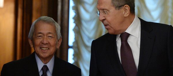 Rusya Dışişleri Bakanı Sergey Lavrov- Filipinler Dışişleri Bakanı Perfecto Yasay - Sputnik Türkiye