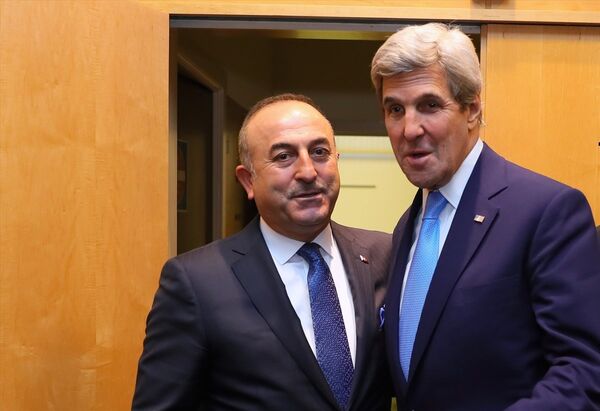 NATO - AB Dışişleri Bakanları toplantısı öncesinde Dışişleri Bakanı Mevlüt Çavuşoğlu, ABD'li mevkidaşı John Kerry ile de görüştü - Sputnik Türkiye