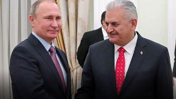 Rusya Devlet Başkanı Vladimir Putin ve Başbakan Binali Yıldırım - Sputnik Türkiye
