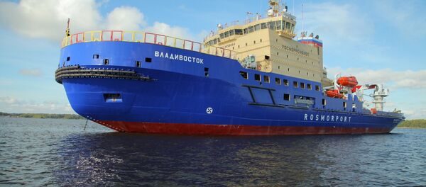 Rusya Federal Deniz ve Nehir Ulaşımı Ajansı’nın talimatıyla Vıyborg Tersanesi’nde yapılan dünyanın en güçlü buzkıran gemisi Vladivostok - Sputnik Türkiye