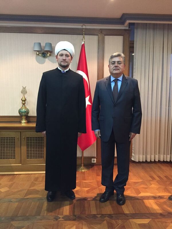 Rusya Müftüler Konseyi Başkan Birinci Yardımcısı Damir Muhetdinov - Sputnik Türkiye