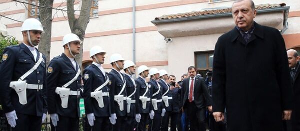 Erdoğan'dan Çevik Kuvvet'e ziyaret - Sputnik Türkiye