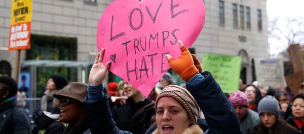 ABD'de kadınlardan Trump karşıtı gösteriler - Sputnik Türkiye