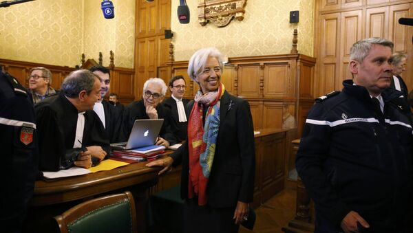 IMF Başkanı Christine Lagarde hakim karşısında - Sputnik Türkiye