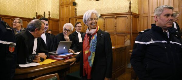 IMF Başkanı Christine Lagarde hakim karşısında - Sputnik Türkiye