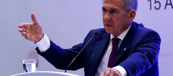 Türkiye-Tataristan İş Forumu, Sheraton Otel'de, Tataristan Cumhurbaşkanı Rüstem Minnihanov ve Ekonomi Bakanı Nihat Zeybekci'nin katılımıyla gerçekleştirildi. - Sputnik Türkiye