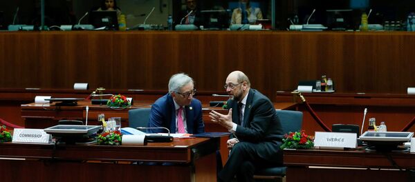 AB Komisyonu Başkanı Jean Claude Juncker- Avrupa Parlamentosu Başkanı Martin Schulz - Sputnik Türkiye