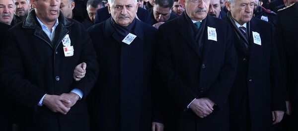 Başbakan Binali Yıldırım, CHP Genel Başkanı Kemal Kılıçdaroğlu ve MHP Genel Başkanı Devlet Bahçeli - Sputnik Türkiye