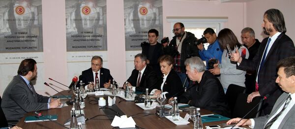 Darbe Girişimini Araştırma Komisyonu, Marmarislilerin 15 Temmuz gecesi yaşadıklarını dinledi - Sputnik Türkiye