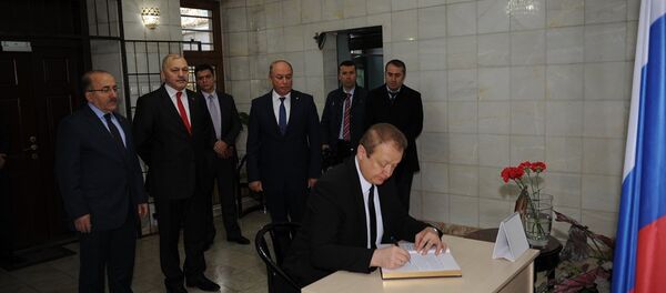 Trabzon Valisi Yücel Yavuz da, Rusya'nın Trabzon Başkonsolosu Dmitry Talanov'a taziye ziyareti gerçekleştirdi - Sputnik Türkiye