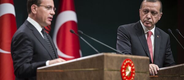 Cumhurbaşkanı Recep Tayyip Erdoğan, Külliye'de Arnavutluk Cumhurbaşkanı Bujar Nishani ile ortak basın toplantısı düzenledi. - Sputnik Türkiye