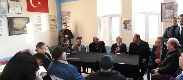 Kılıçdaroğlu, Uşak'ta halkın sorunlarını dinledi - Sputnik Türkiye