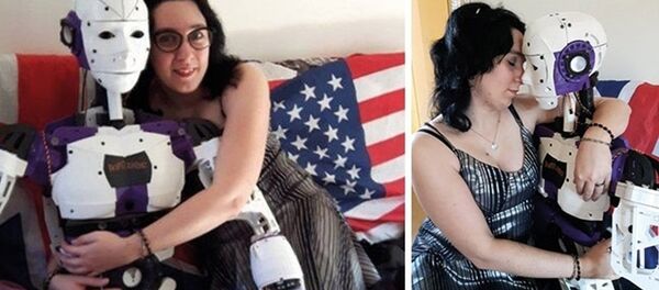 Robotuna aşık oldu - Sputnik Türkiye