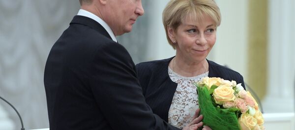 Rusya Devlet Başkanı Vladimir Putin ve Elizaveta Glinka - Sputnik Türkiye