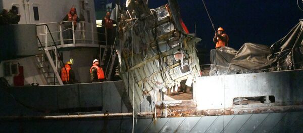 Karadeniz'de düşen Rus uçağının enkazı - Sputnik Türkiye