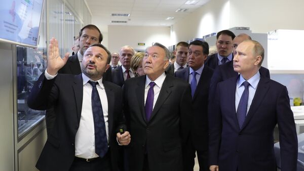 Rusya Devlet Başkanı Vladimir Putin ve Kazakistan Devlet Başkanı Nursultan Nazarbayev - Sputnik Türkiye