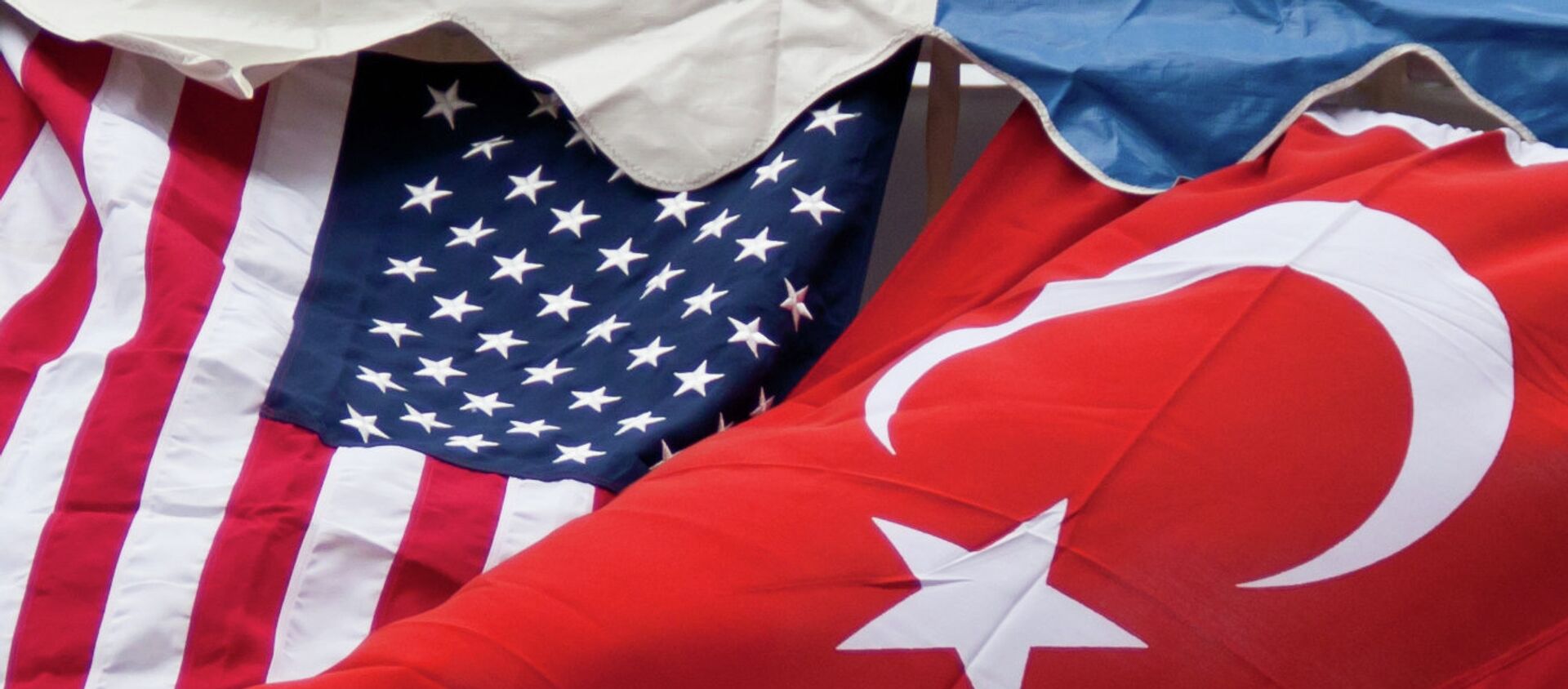 Türkiye ve ABD bayrakları - Sputnik Türkiye, 1920, 01.07.2021