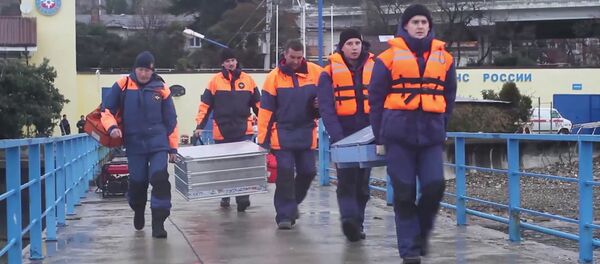 Düşen Rus uçağının enkazındaki çalışmalar devam ediyor. - Sputnik Türkiye