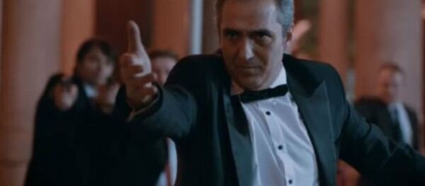 TRT ve Samanyolu dizilerinde Karlov suikastını hatırlatan sahneler - Sputnik Türkiye