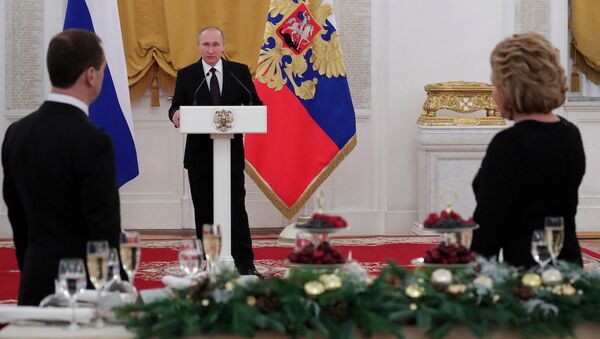 Rusya Devlet Başkanı Vladimir Putin, Kremlin'de düzenlenen geleneksel yılbaşı davetinde konuştu. - Sputnik Türkiye