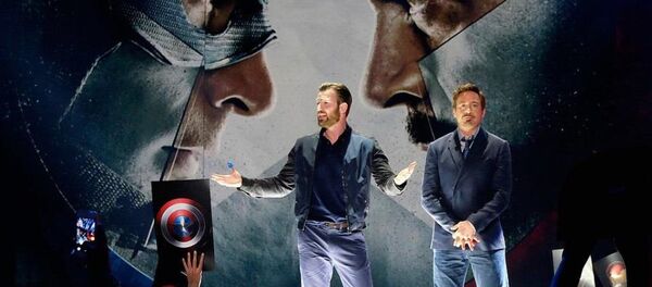 Chris Evans - Robert Downey Jr - Sputnik Türkiye