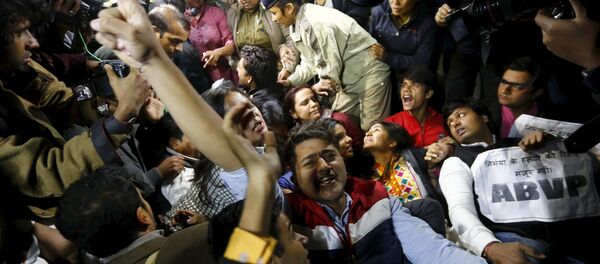 Hindistan'da tecavüz protestoları - Sputnik Türkiye