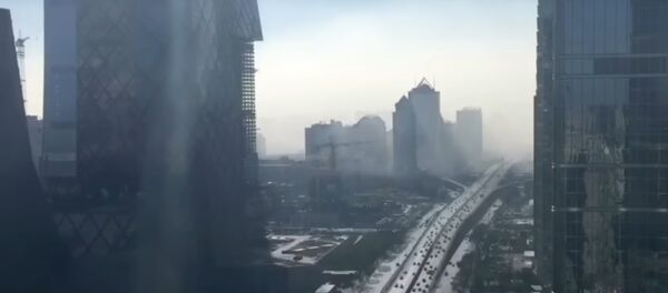 Pekin'i 12 saniyede kirli hava tabakası kapladı - Sputnik Türkiye