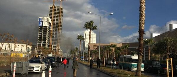 İzmir Bayraklı Adliyesi'nde patlama - Sputnik Türkiye