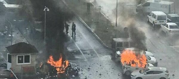 İzmir'de patlama - Sputnik Türkiye