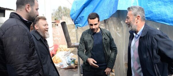 Mersin’de bir gecekonduda, Başbakanlık izniyle, özel harekat polislerinin aldığı önlemler altında yaklaşık 1.5 ay önce kazı başladı. - Sputnik Türkiye