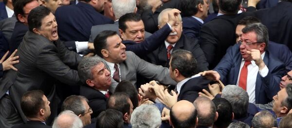 TBMM kavga - Sputnik Türkiye