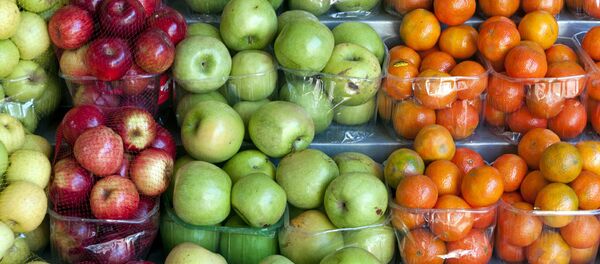 Kırmızı elma, yeşil elma, portakal, mandalina, meyveler - Sputnik Türkiye