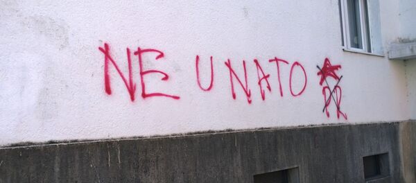 Karadağ'daki NATO karşıtı grafitiler - Sputnik Türkiye