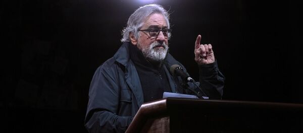 Robert De Niro, Trump protestosunda - Sputnik Türkiye