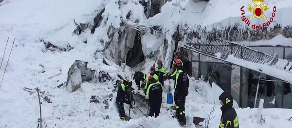 İtalya'da çığ, arama çalışmaları - Sputnik Türkiye