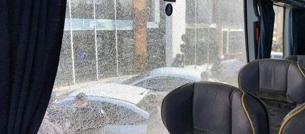 Amedspor’un takım otobüsü taşlandı Amedspor’un takım otobüsü taşlandı - Sputnik Türkiye