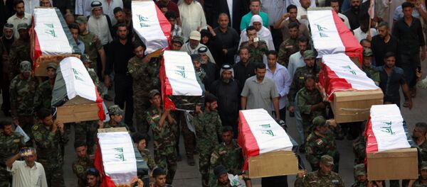 Spyker Katliamı'nda öldürülen Iraklı askeri öğrencilerin naaşları - Sputnik Türkiye