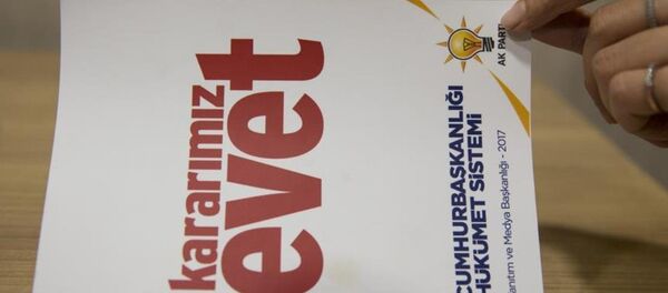 AK Parti - 'Evet' kitapçığı - Sputnik Türkiye