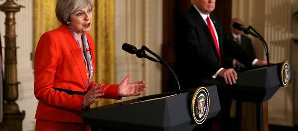 Theresa May - Donald Trump - Sputnik Türkiye
