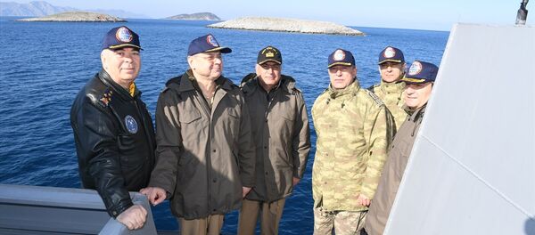 Hulusi Akar'dan Kardak'a ziyaret - Sputnik Türkiye