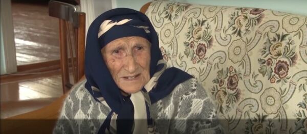 Azerbaycan’da yaşayan 111 yaşındaki Şebike Ahundova adlı nine - Sputnik Türkiye