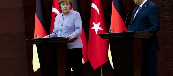 Binali Yıldırım - Angela Merkel - Sputnik Türkiye