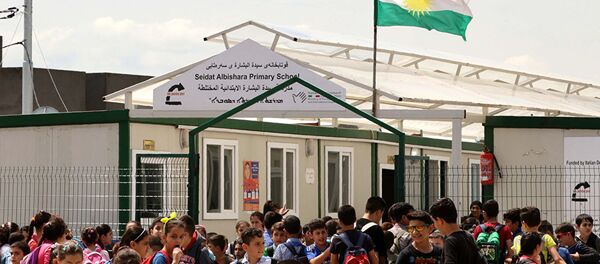 Irak'ta mülteci kampında bir ilkokul okul - Sputnik Türkiye