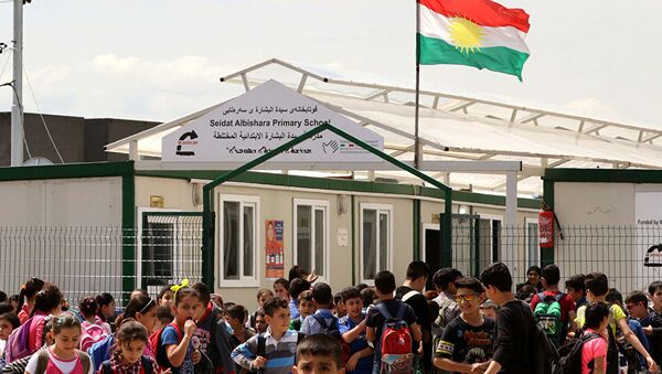 Irak'ta mülteci kampında bir ilkokul okul - Sputnik Türkiye