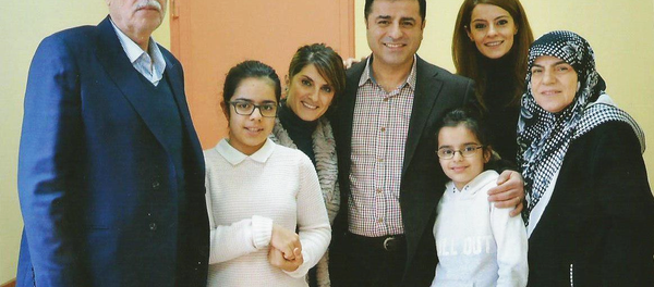 HDP Eş Genel Başkanı Selehattin Demirtaş - Sputnik Türkiye